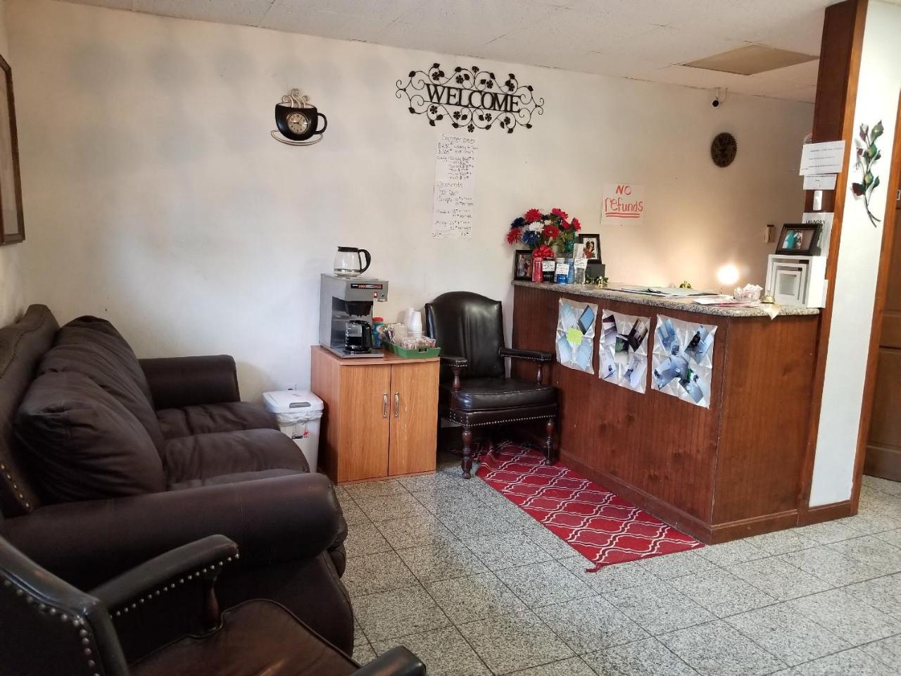 Pittsfield Motor Inn Dış mekan fotoğraf