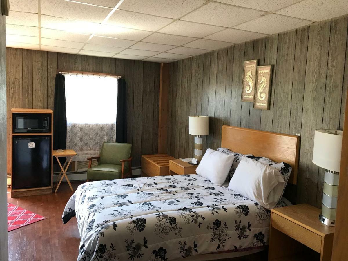 Pittsfield Motor Inn Dış mekan fotoğraf