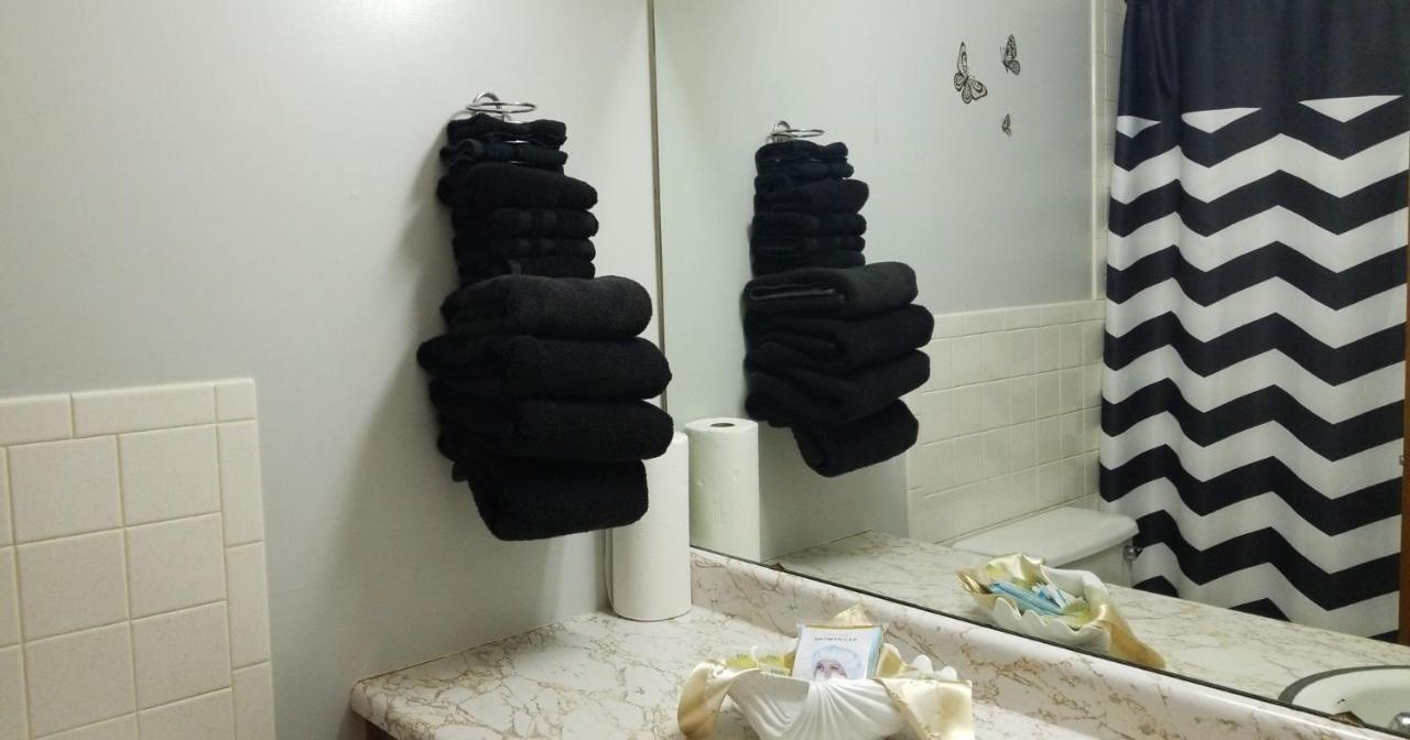 Pittsfield Motor Inn Dış mekan fotoğraf